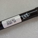 Toyota Yaris P13 Kreisā bagāžnieka gāzes atspere 689600D170