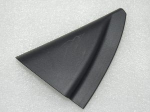Toyota Yaris P13 Durvju līstes aizmugurējā labā 67673K0020