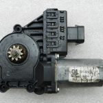 Opel Zafira B Oriģināls elektrisko logu motors priekšējais kreisais 13132434