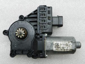 Opel Zafira B Oriģināls elektrisko logu motors priekšējais kreisais 13132434