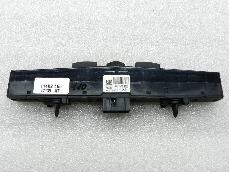 Opel Zafira B oriģinālais avārijas bākuguns slēdzis 13129283