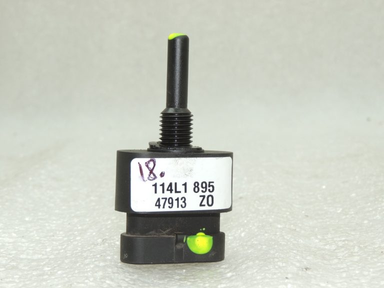 OEM Alfa Romeo Giulietta 940 2.0D ūdens sensors degvielas filtrs 77363659