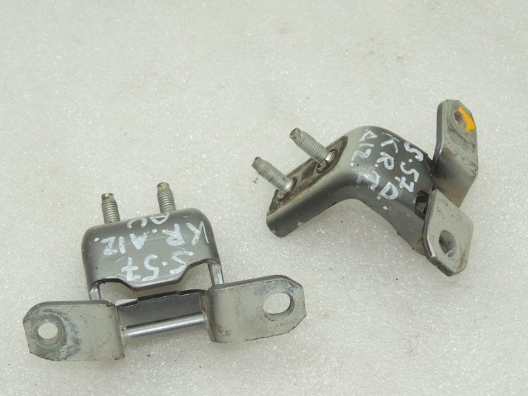 OEM Suzuki Grand Vitara III aizmugurējo kreiso durvju viru komplekts ZDL: GRAPHITE GRAY