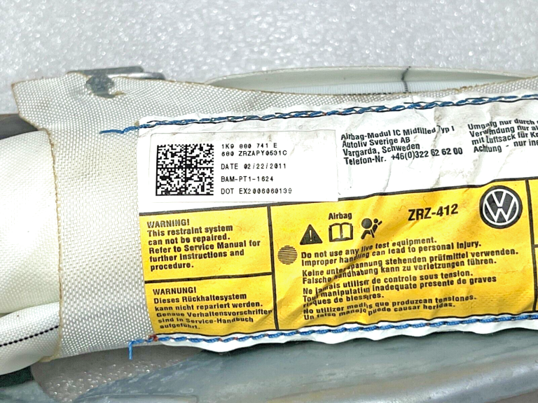 VW Golf Mk6 oriģināls sānu paneļi Variant kreisā pasažieru puse 1K9880741E