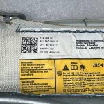 VW Golf Mk6 oriģināls sānu paneļi Variant labajā pusē pasažiera pusē 1K9880742E