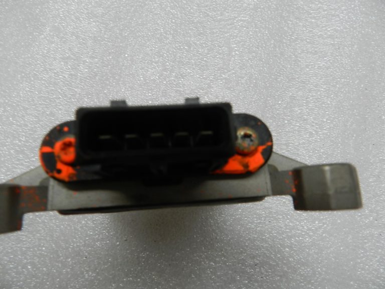 Mercedes-Benz W163 W210 W210 W208 W220 W140 Rotācijas ātruma sensora vadības bloks