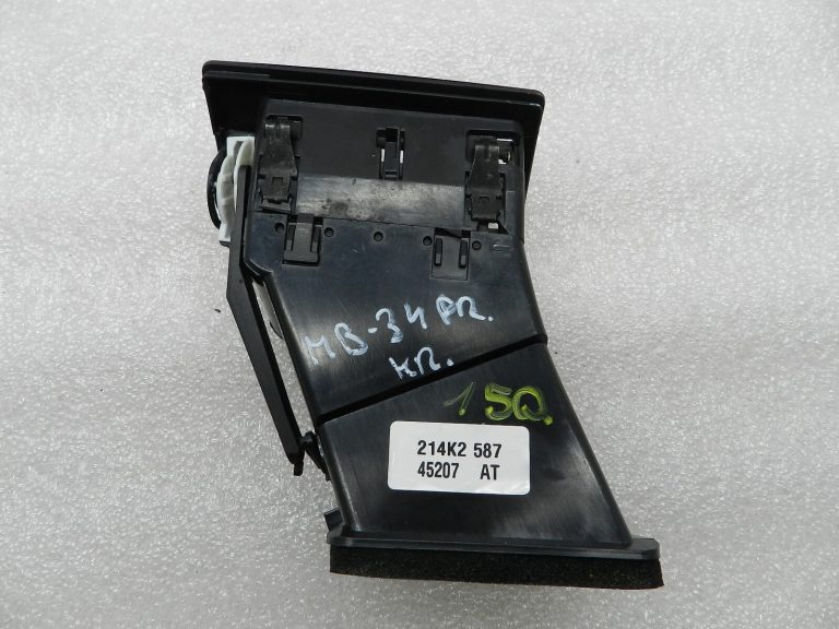 Mercedes-Benz A-klase W169 A180 Ventilācijas sprausla priekšējā kreisā