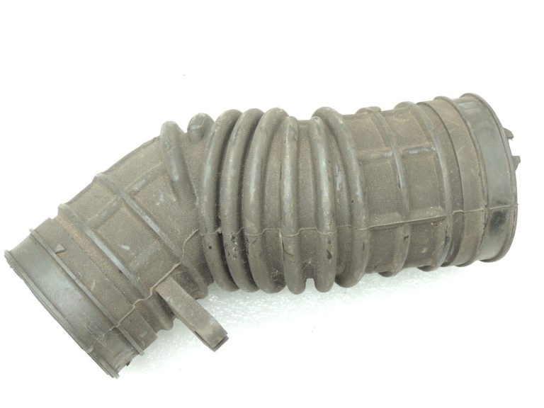 Suzuki SX4 1.6 benzīns M16A ieplūdes šļūtene ieplūdes kolektors 1376679J00