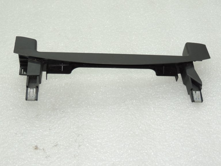 Renault Laguna III instrumentu paneļa paneļi 683120001R