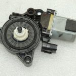 KIA Sportage QL Logu motors Aizmugurējā loga motors pa labi 83460F1000