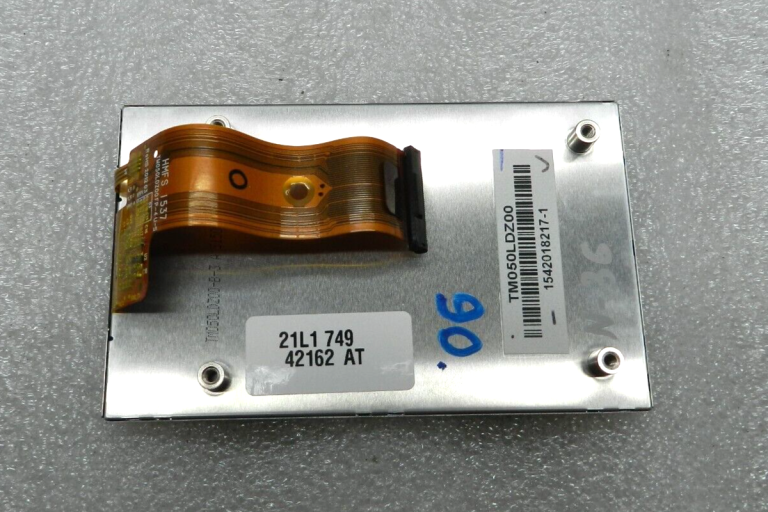 Nissan X-Trail Qashqai oriģinālais instrumentu paneļa ekrāns