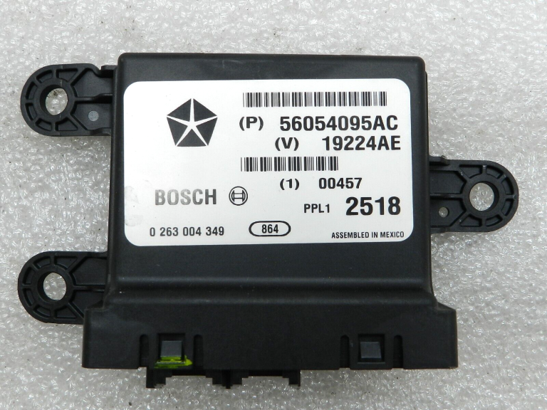 Chrysler Grand Voyager oriģinālais PDC vadības bloka modulis