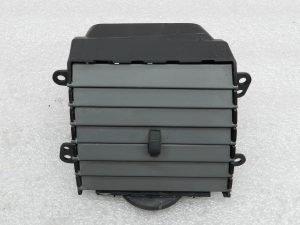 Chrysler Grand Voyager original air vent left