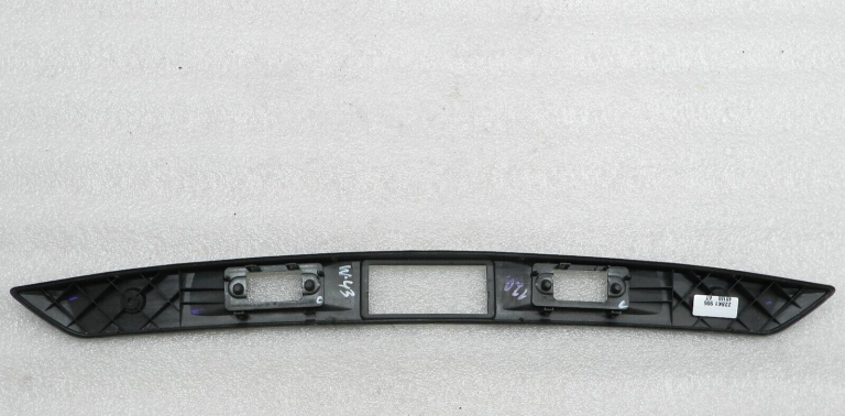VW Tiguan oriģinālā numura zīmes apgaismojuma lente 5n0827287