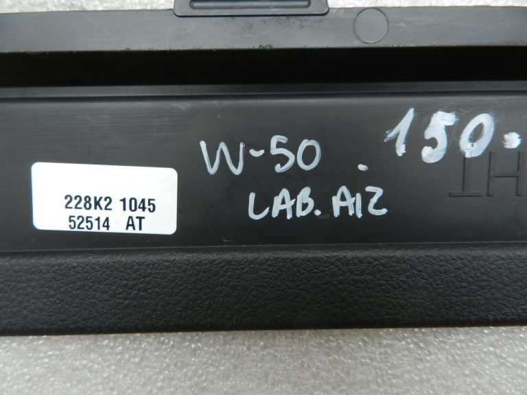 Volkswagen oriģināls bagāžnieka apšuvums Interjera apšuvums pa labi