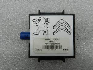 Peugeot 508 oriģinālā antenas pastiprinātāja slēdža antena