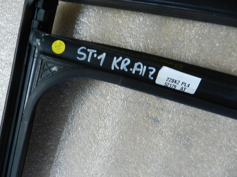 Seat Leon oriģinālā aizmugurējā kreisā loga rokasgrāmata