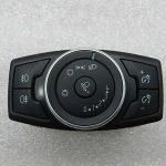 Ford Focus III oriģinālā priekšējo lukturu vadības ierīce F1ET-13A024-AU