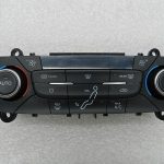 Ford Focus III oriģinālais gaisa kondicioniera vadības bloka slēdzis 2377120