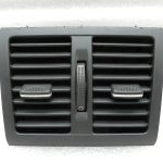 Opel Zafira B oriģinālā aizmugurējā centrālā ventilācijas atvere 13240027