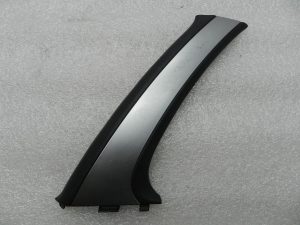 Toyota Avensis T27 original decorative door panel front left