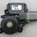 VW Polo oriģināls aizmugurējā labā loga motors