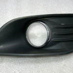 Ford Focus II miglas lukturu režģa rāmja pārsegs pa labi 8m51-19952-ae