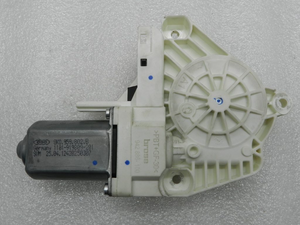 VW Scharan 7N Seat Audi oriģināls logu regulatora motors priekšējais kreisais 8K095980802B