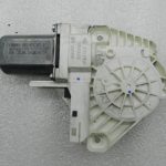 VW Scharan 7N Seat Audi oriģināls logu regulatora motors priekšējais labais 8K0959801B