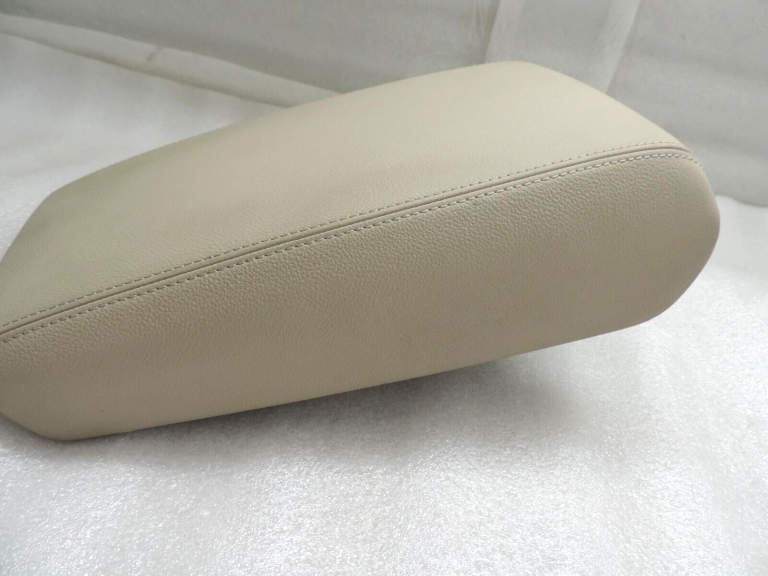 Audi A6 4G C7 ādas roku balsts centrālais roku balsts ĀDAS ROKTU ATLASBEIGE
