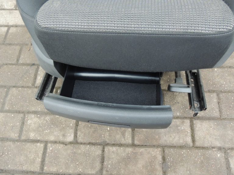 VW Sharan 7N Priekšējais labais sporta sēdeklis ar apsildi JJ / N2N