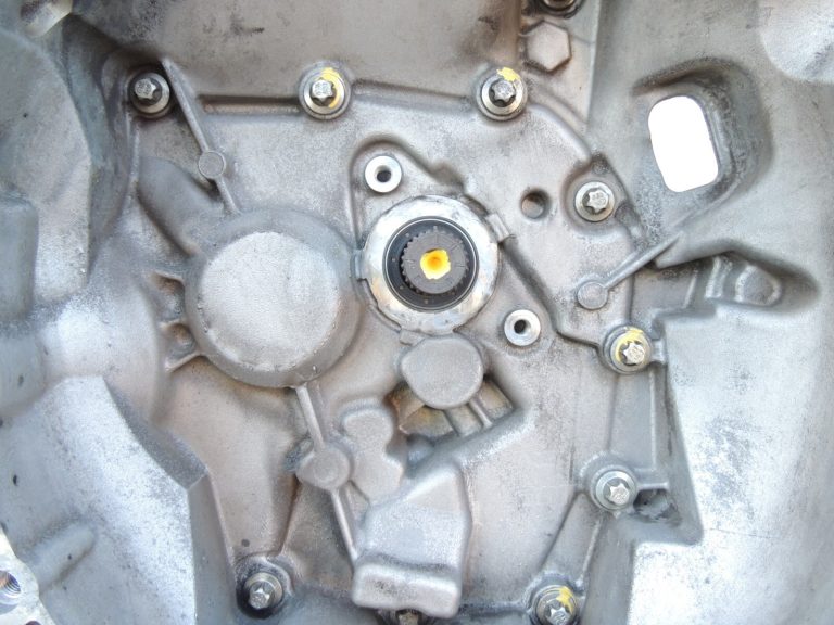 Renault Captur I 1.5 dCi K9K638 66kW 5 pakāpju manuālā pārnesumkārba 320104545R JR5-358