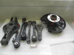 Oriģinālais komplekts BMW F20 F21 F21 F22 aizmugurējā tilta šarnīra gultnis aizmugurējais labais 71Tkm