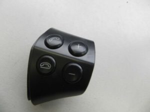 Mercedes A B klases W169 W25 Stūres telefona slēdzis Stūres telefona slēdzis