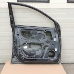 Chevrolet Captiva Facelift Priekšējās kreisās durvis Priekšējās kreisās durvis Krāsa GAR Carbon Blac