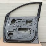 Chevrolet Captiva Facelift Durvju priekšējā labo pusi priekšējās labās puses durvis GAR Carbon Black