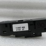 Opel Zafira B oriģinālais elektrisko logu slēdzis 13228706