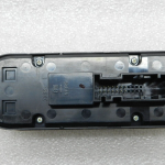 Opel Zafira B oriģinālais elektrisko logu slēdzis 13228706