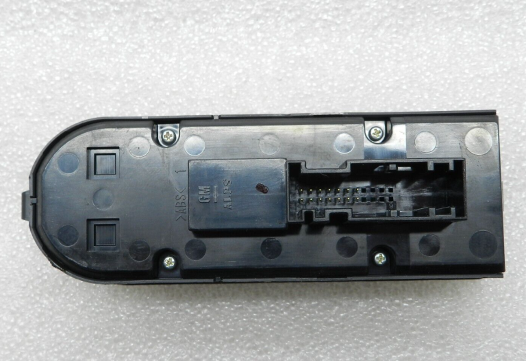 Opel Zafira B oriģinālais elektrisko logu slēdzis 13228706