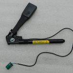 Opel Zafira B Oriģinālā priekšējās drošības jostas sprādze pa labi 93186290