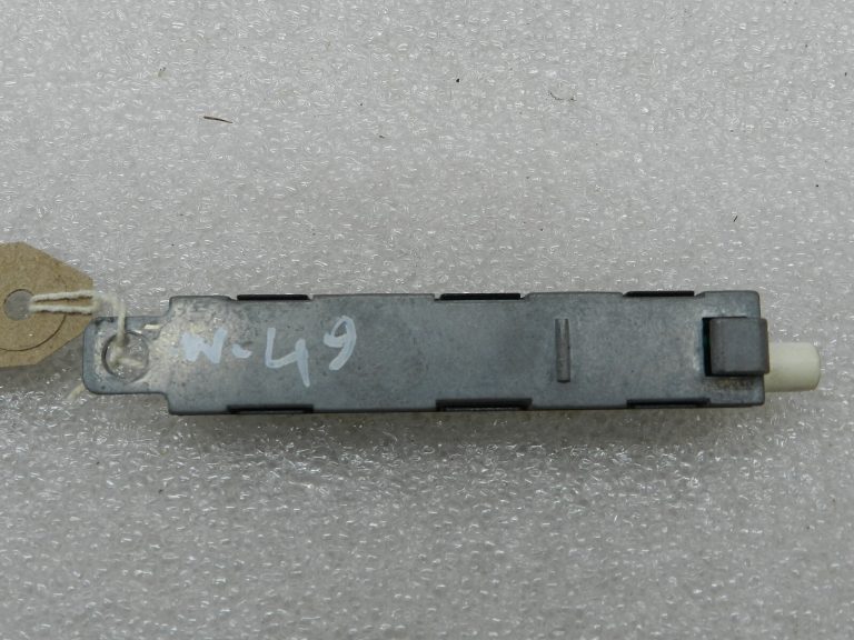 Volkswagen Golf VI Oriģinālais antenas pastiprinātājs Pastiprinātāja antena 1k9035552