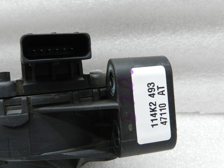 Opel Zafira B Oriģinālais elektroniskais akseleratora pedālis 9202342