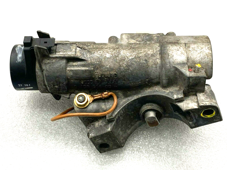 VW aizdedzes slēdzene 4b0905851c