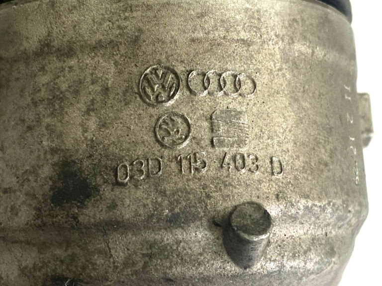 VW eļļas filtra uzgalis 03d115403d