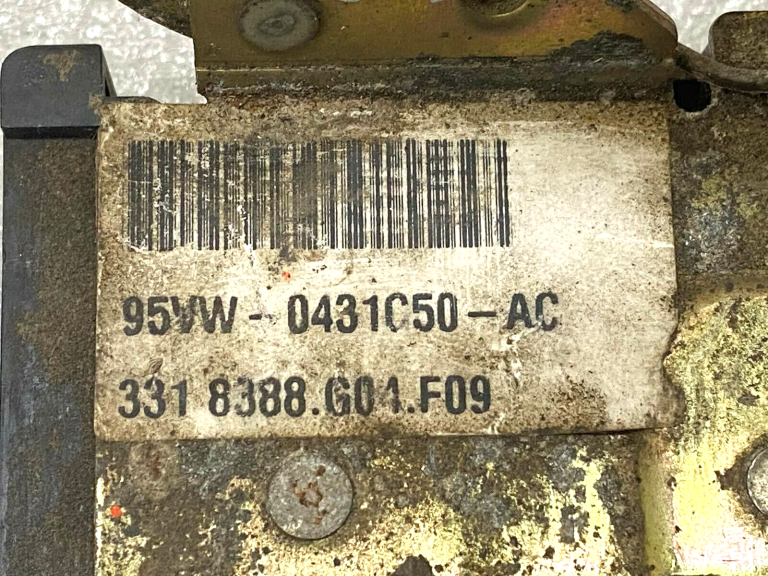 VW Audi Seat aizmugurējā servomotora slēdzene 0431c50ac