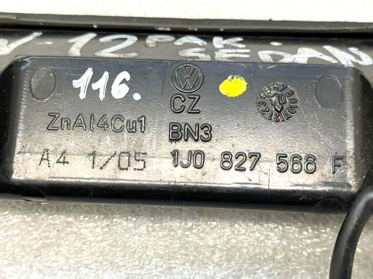 Oriģināls VW aizmugurējo durvju slēdzis 1j0827566