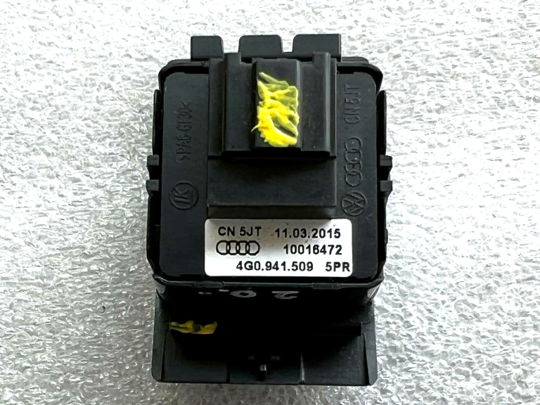 Audi avārijas slēdzis 4g0941509