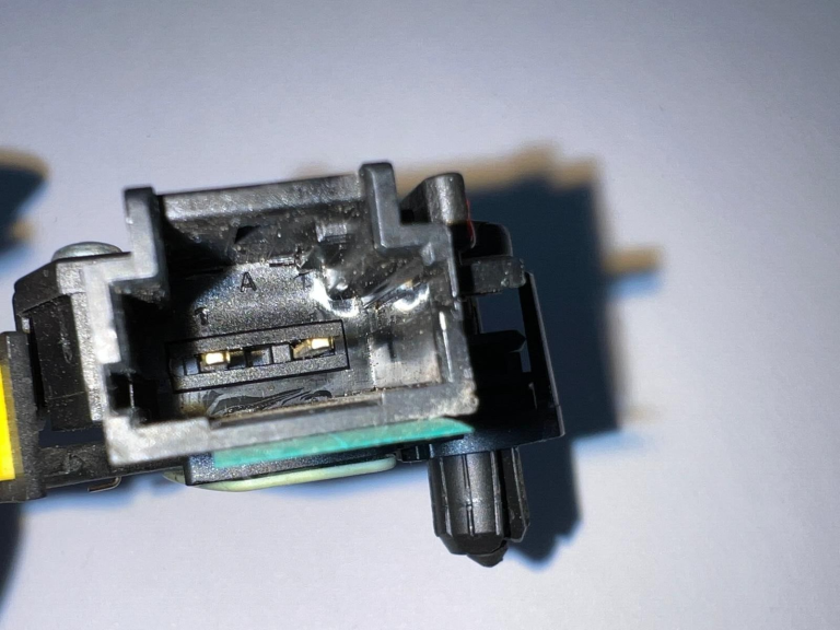 Fiat Opel Peugeot Sajūga slēdzis Sajūga slēdzis 50508479