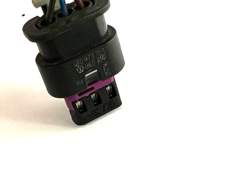 VW Audi Audi Seat Skoda kontaktdakša 3-pin remonta komplekts 4f0973703 sieviešu kabelis