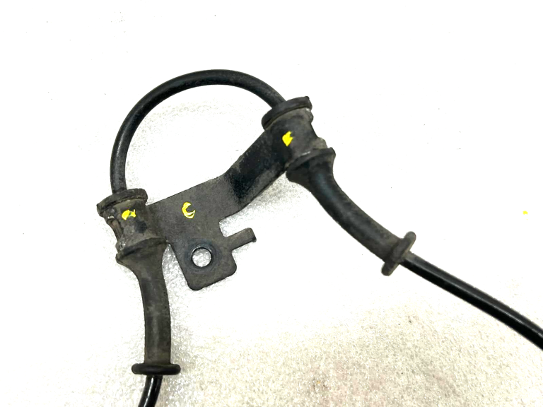 Oriģinālais hyundai i20 PB 08-14 ABS sensors priekšējais kreisais 956701j000
